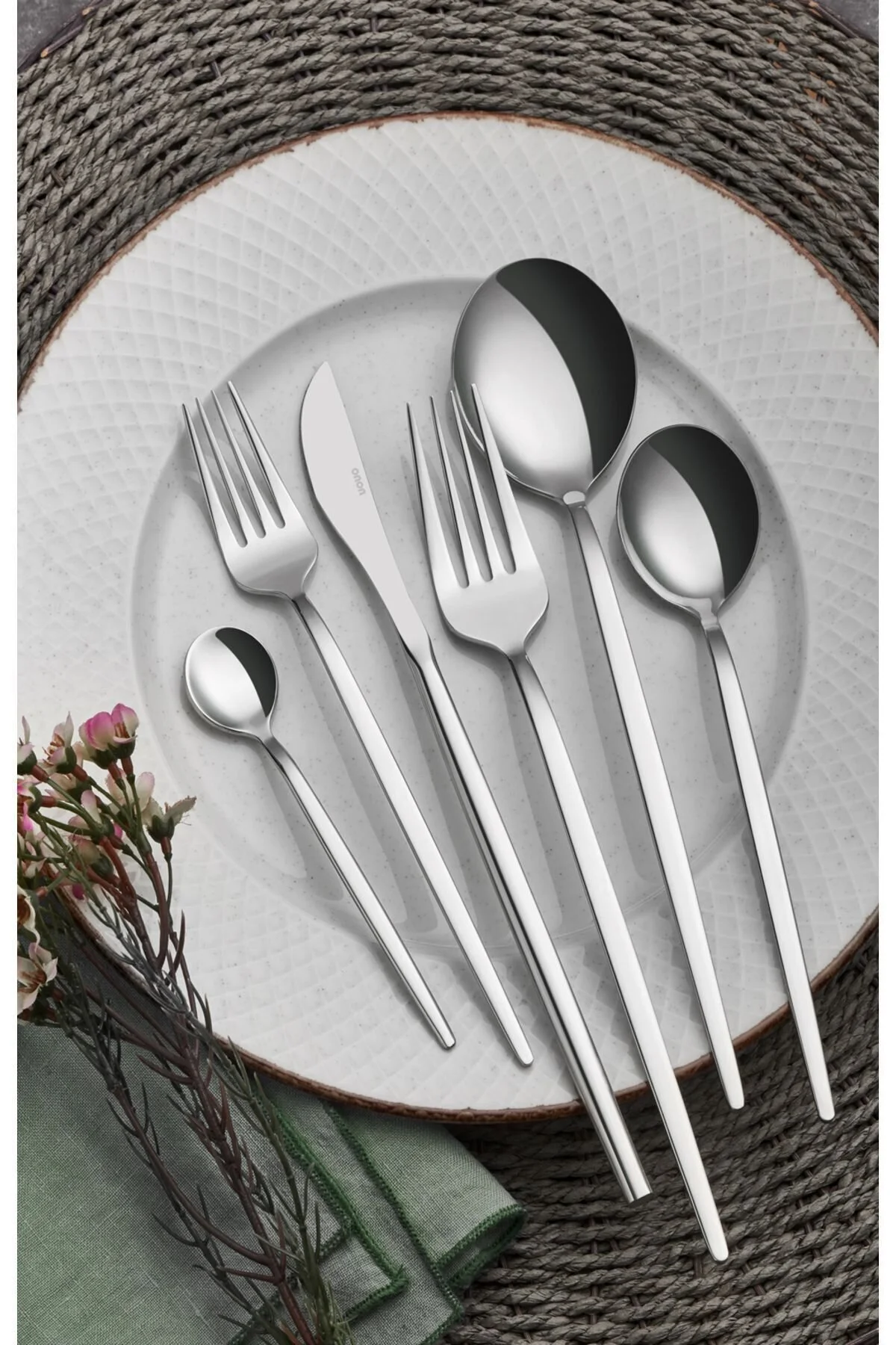 Onon Aris 72 Parça Çatal Kaşık Bıçak Takımı 18/10 - Kullanıcı yorumları